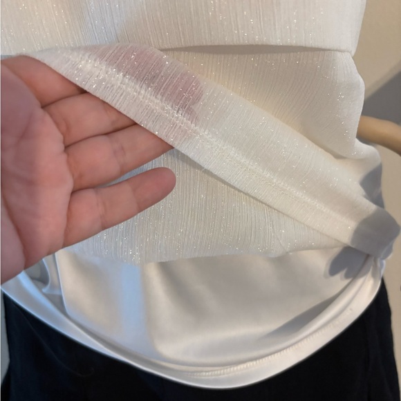 Express Shimmering White Top - Picture 4 of 5